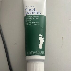 New Avon Foot Works Cracked Heel Cream 2.5oz